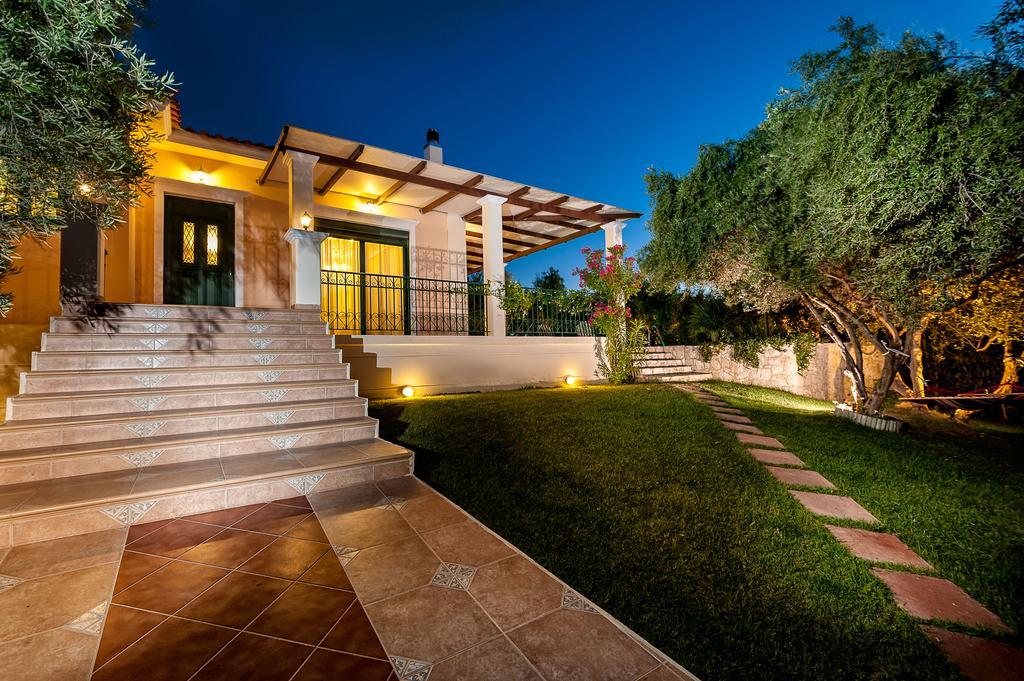 Villa Vallia - Villa Marina Kato Galatas Exteriör bild