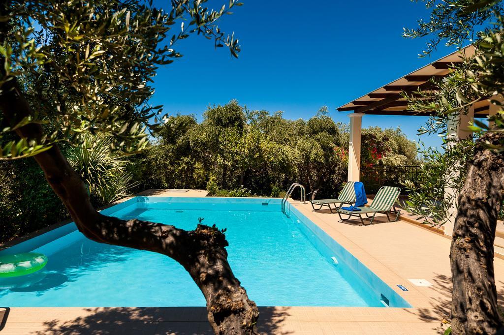 Villa Vallia - Villa Marina Kato Galatas Exteriör bild