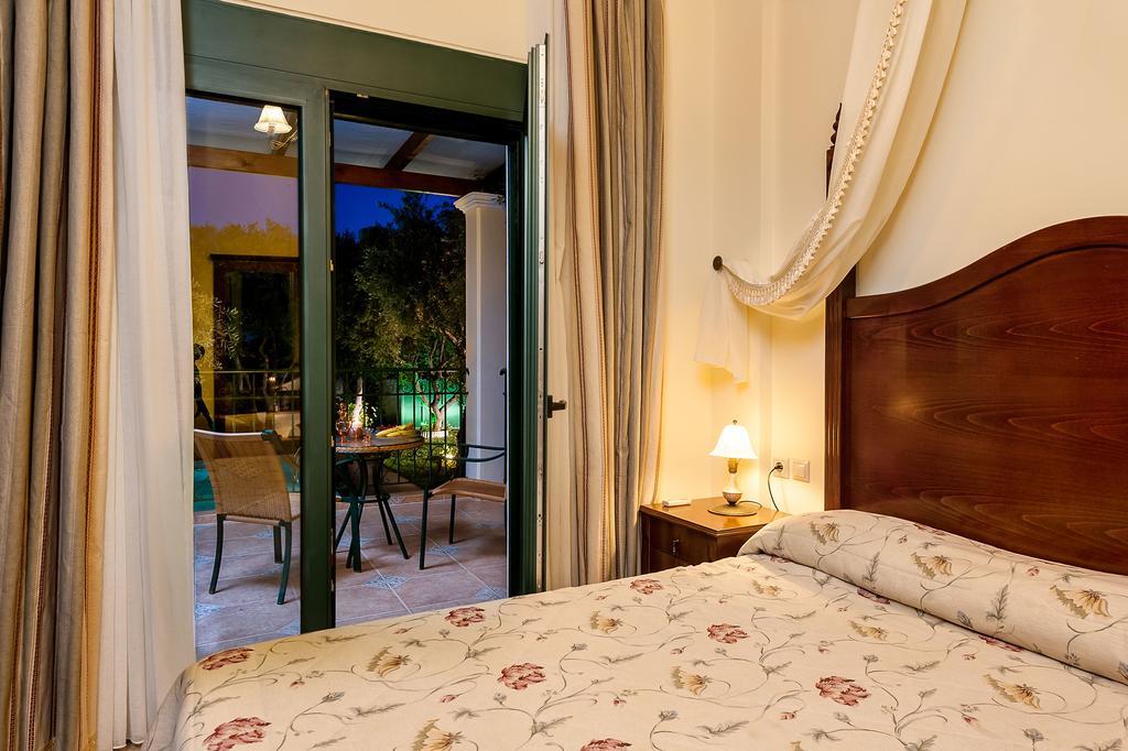 Villa Vallia - Villa Marina Kato Galatas Exteriör bild