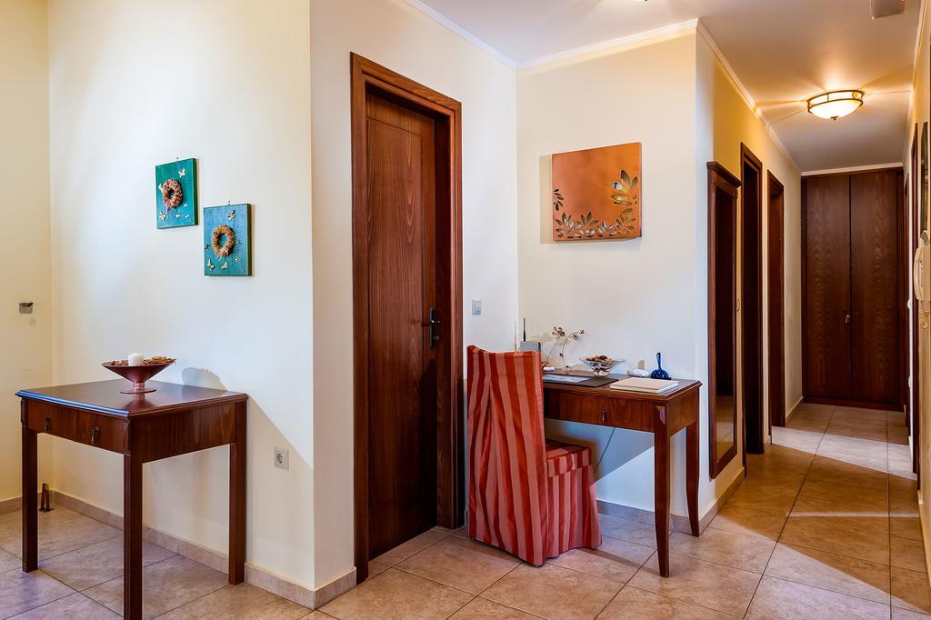 Villa Vallia - Villa Marina Kato Galatas Exteriör bild