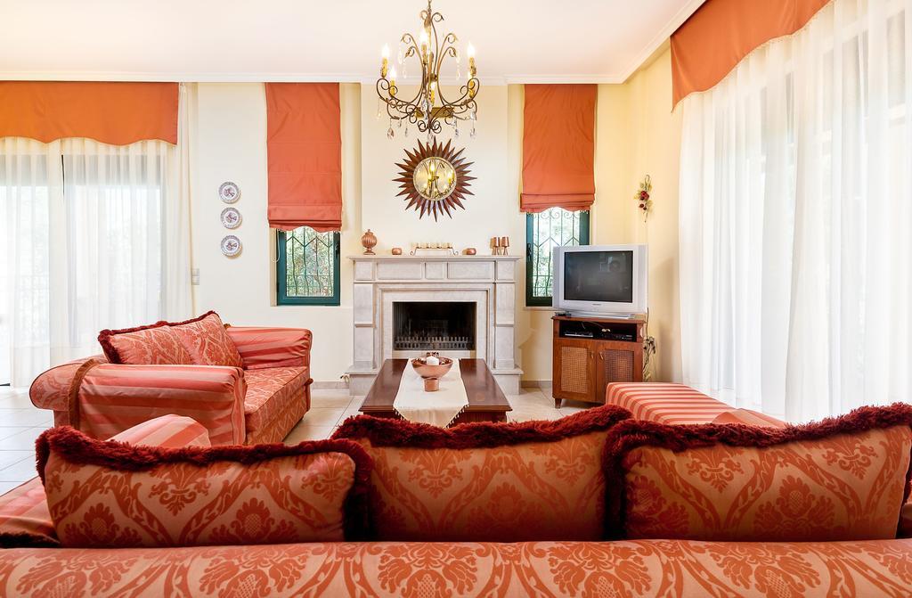 Villa Vallia - Villa Marina Kato Galatas Exteriör bild