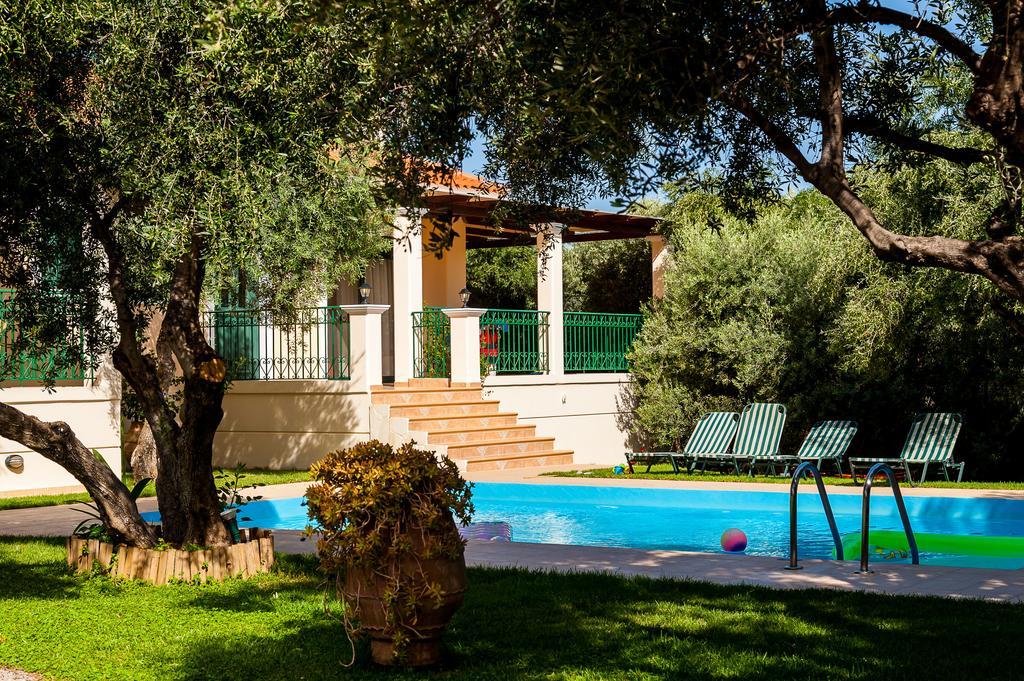 Villa Vallia - Villa Marina Kato Galatas Exteriör bild